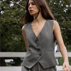 Zara Women’s Asymmetrical Gray Vest, medium